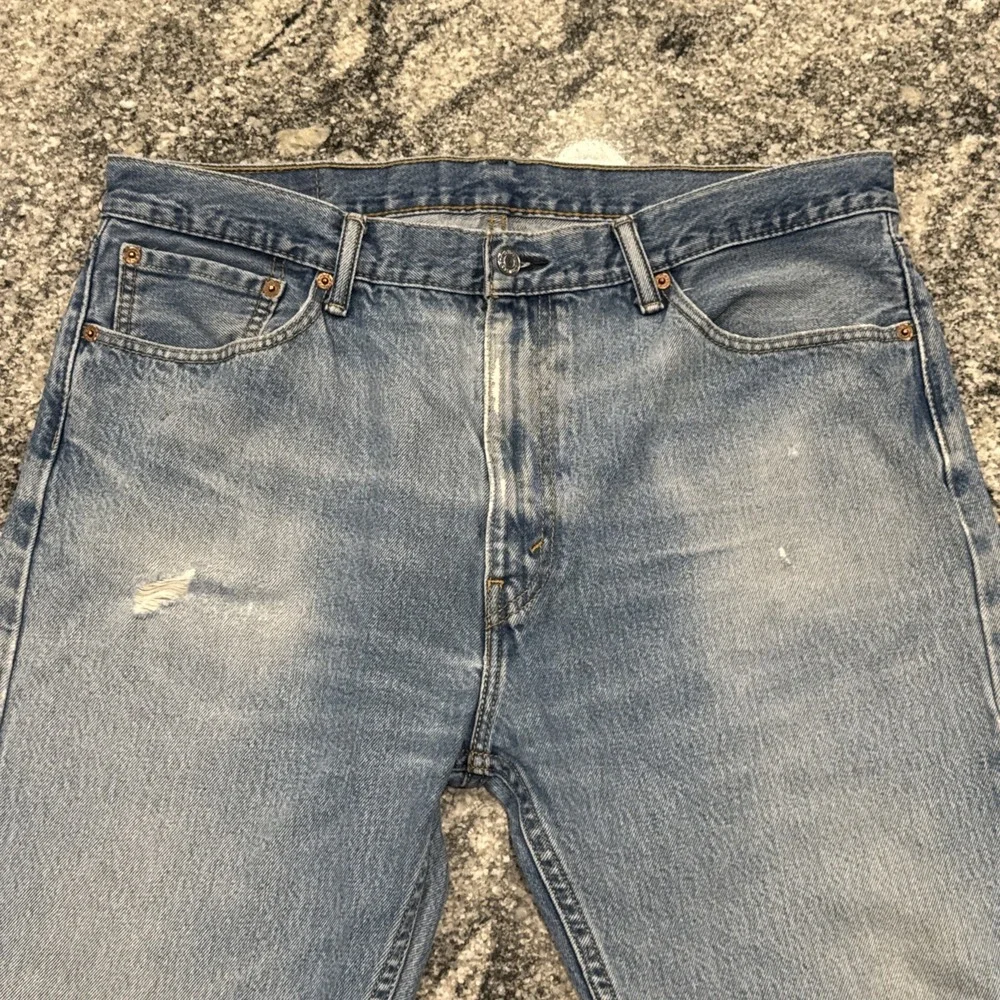 Levi's 505 Men's Light Wash Blue Denim Jeans Light Distressing Size‎ 36x32 #771